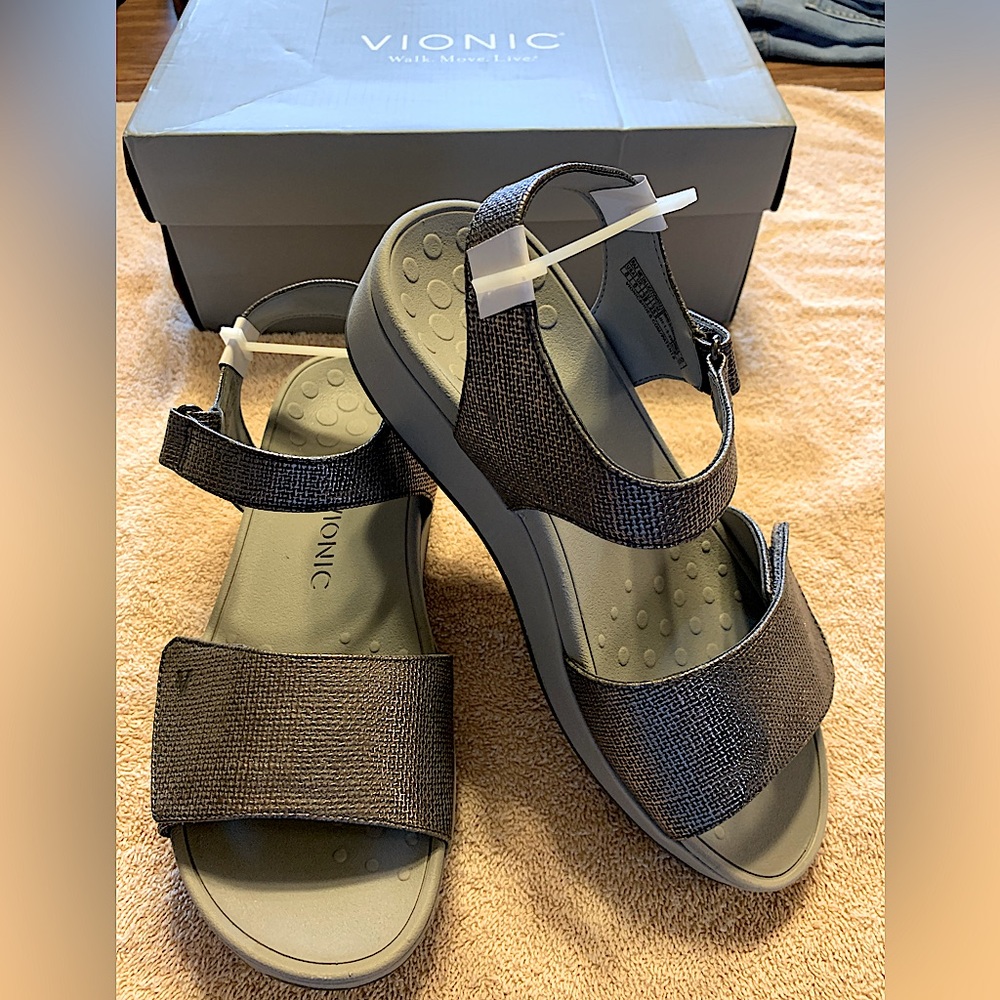 Vionic Gray Metallic Sandals with Wedge Sole